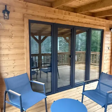 W Sam Komfortowy Na Skraju Lasu Z Goraca Balia Nyaraló Orzyny